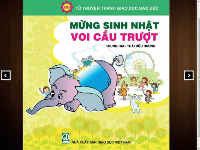 Mừng sinh nhật với cầu trượt