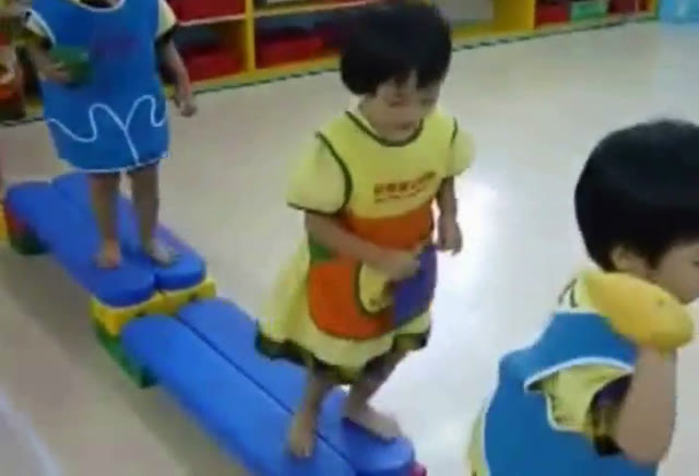 Ném vật vào đích