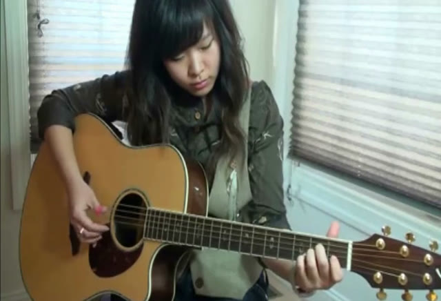Thẩm mỹ- Âm thanh nhạc cụ- đàn ghitar